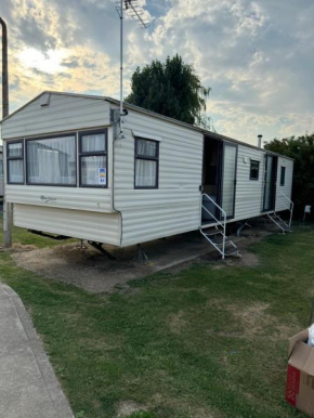 8 Berth Holiday Home At Seawick Holiday Park